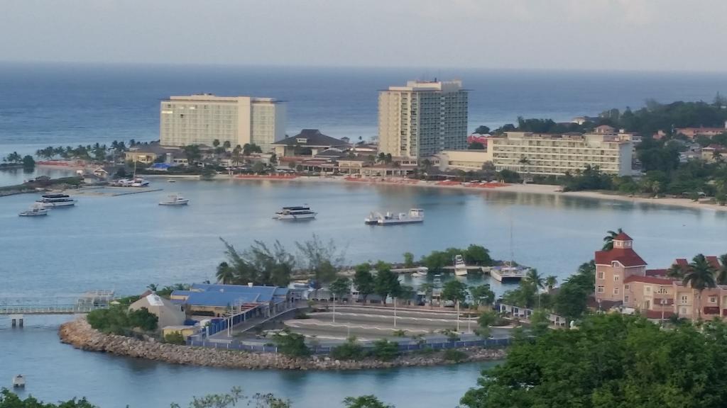 Sky Castles Apt J3 Ocho Rios Kültér fotó